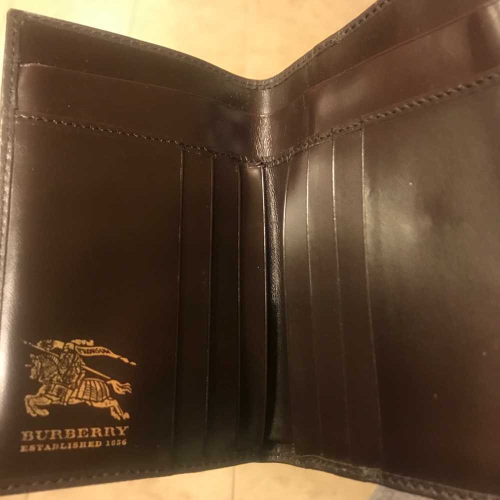 Burberry Wallet - Picture 3 of 7